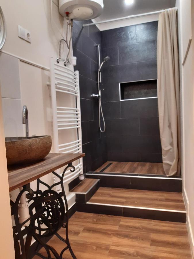 Ady Apartman Tata Exterior photo
